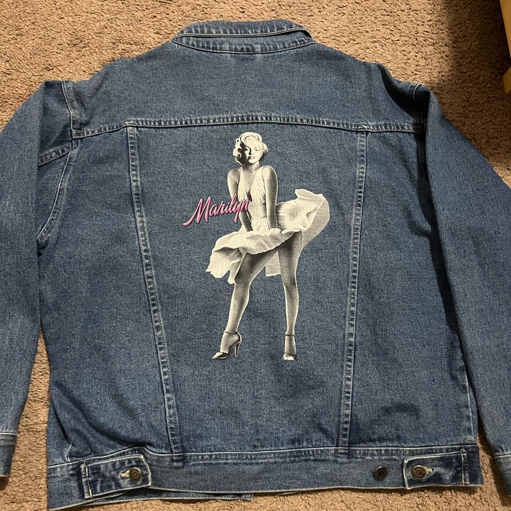 denim jacket — marilyn monroe